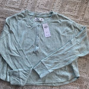 Hollister women’s top, XS, new with tags